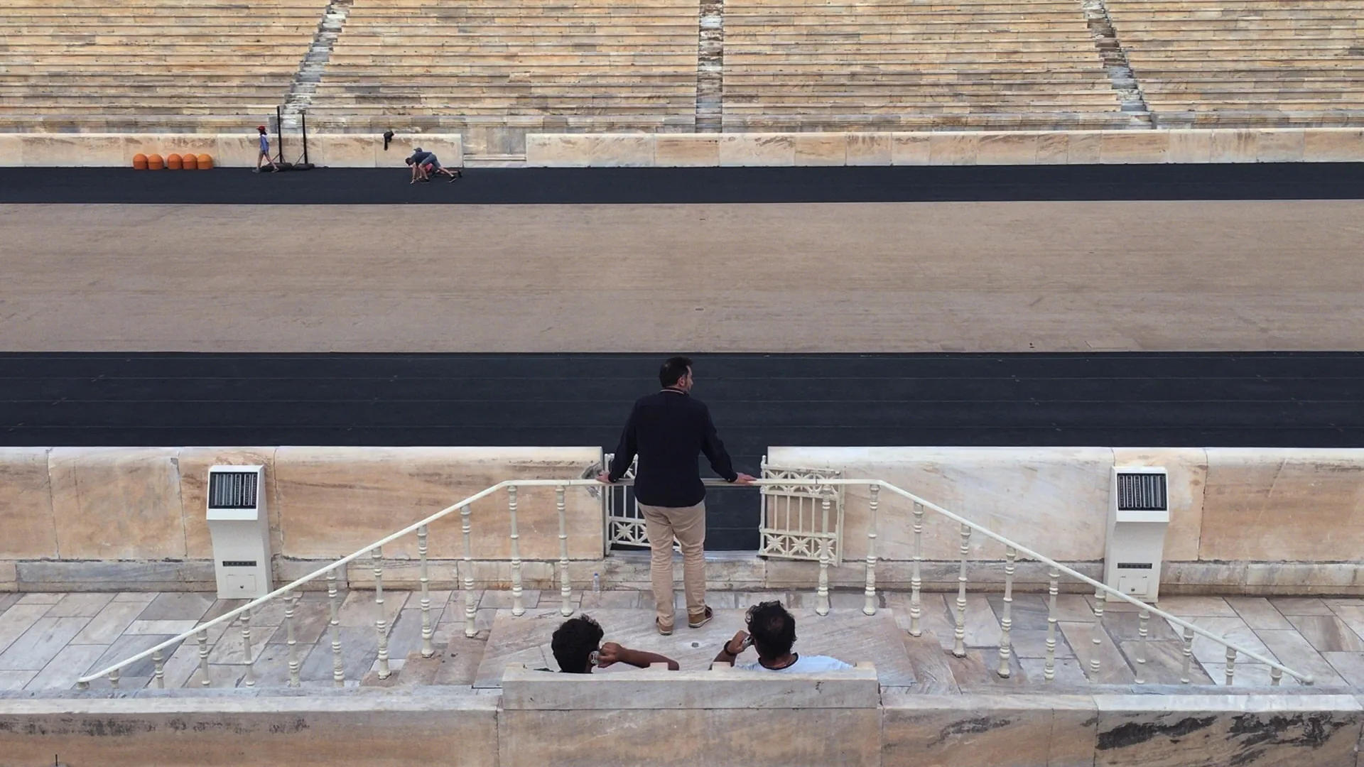 Still from the film Lo by Thanassis Vassiliou